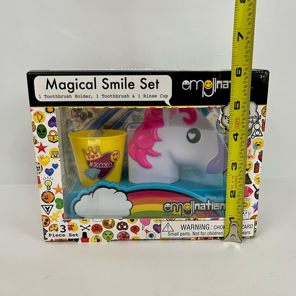 Emojination Set 3 pc Set Unicorn Toothbrush Holder Folding Toothbrush Rinse Cup - Picture 9 of 10